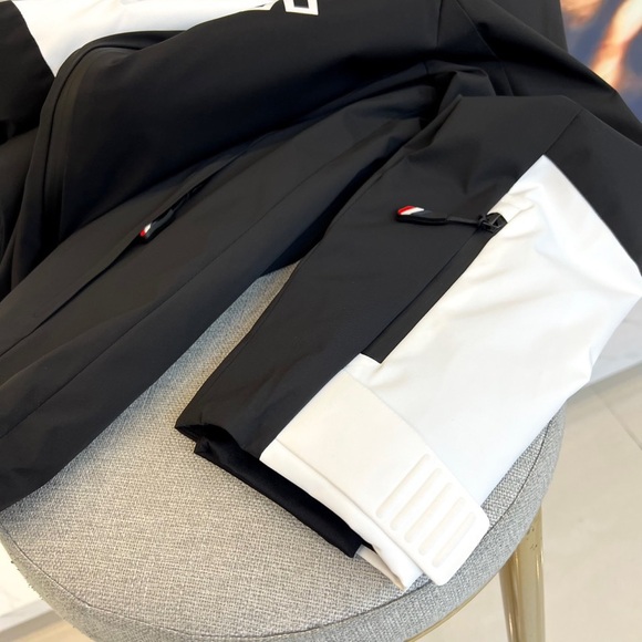 Moncler Fall/Winter Hooded Jacket - Picture 5 of 6